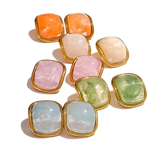 Macaron Color Resin 18k Gold Plated Large Fashion Stud Earrings - Picture 5 of 7